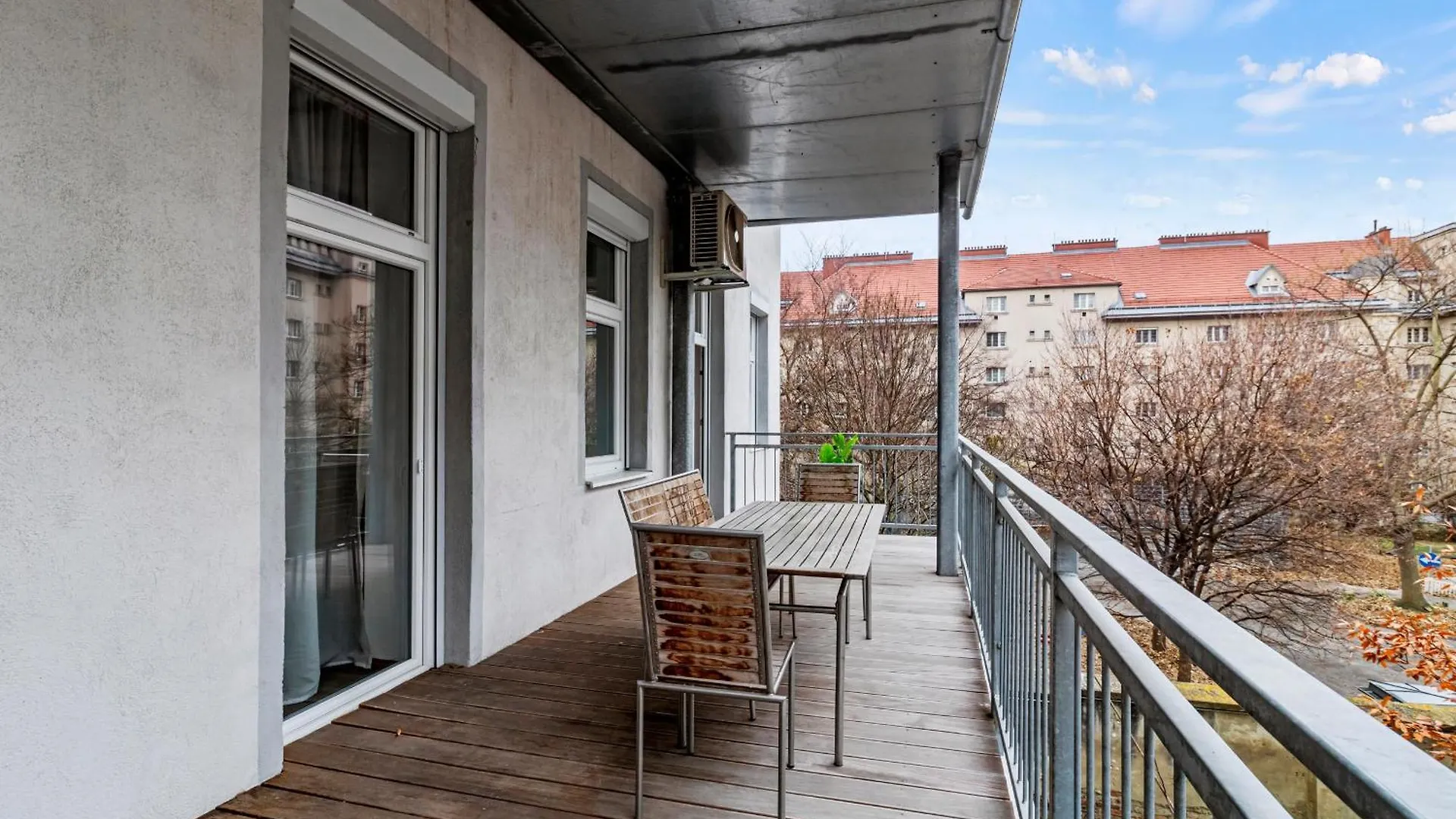 Balkon I Close To S-Bahn I 5 Minutes To Mall Vienna 0*,  Austria