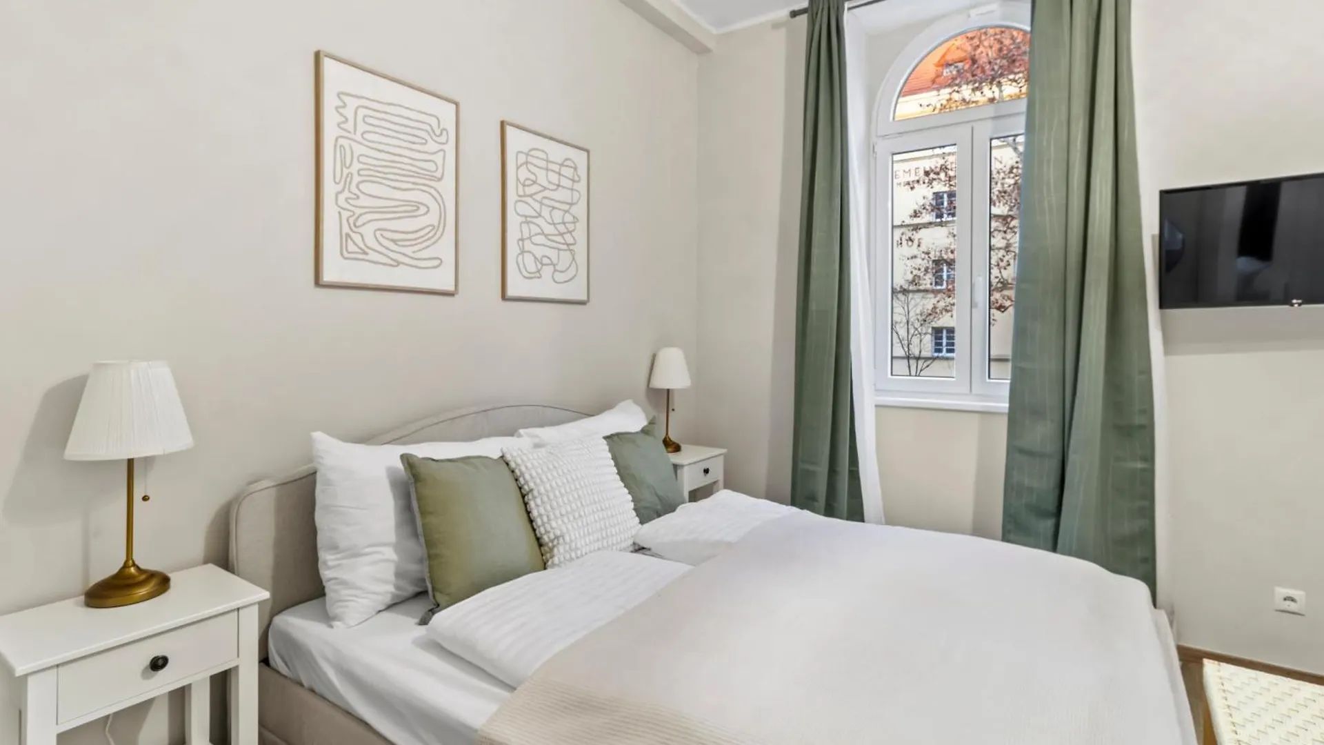 וינה Balkon I Close To S-Bahn I 5 Minutes To Mall