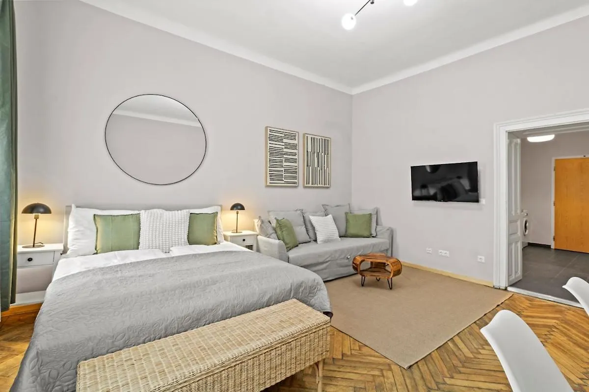 וינה Balkon I Close To S-Bahn I 5 Minutes To Mall