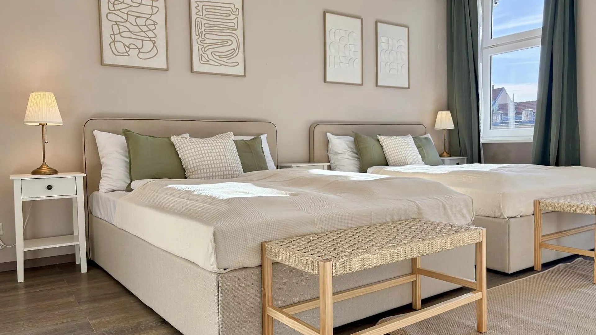 Balkon I Close To S-Bahn I 5 Minutes To Mall Viena 0*,  Austria