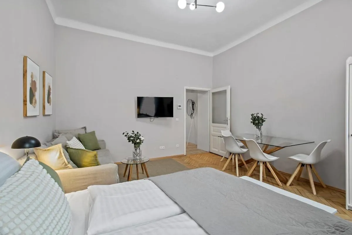 Balkon I Close To S-Bahn I 5 Minutes To Mall Viena Apartamento